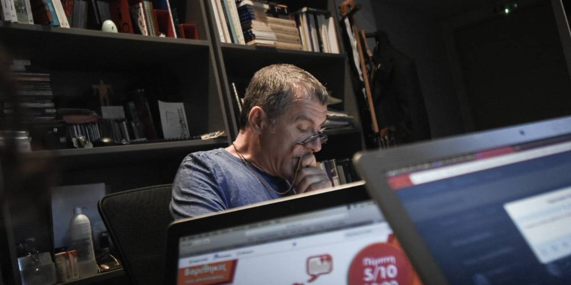 #askStavros: Το twitter ρώτησε και ο Θεοδωράκης απάντησε για τον Βαρουφάκη, την Κεντροαριστερά, τα χρέη του ΠΑΣΟΚ και το… σακίδιο