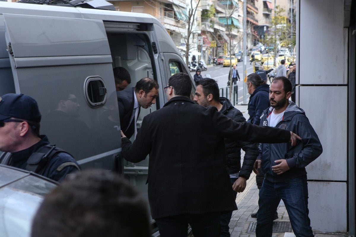 Προς απελευθέρωση των οκτώ τούρκων το δεύτερο δεκαήμερο του Απριλίου