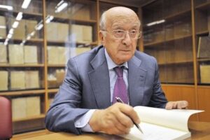 Χωριό στη Νάπολη εξέλεξε δήμαρχο έναν υπέργηρο πρώην πρωθυπουργό της χώρας