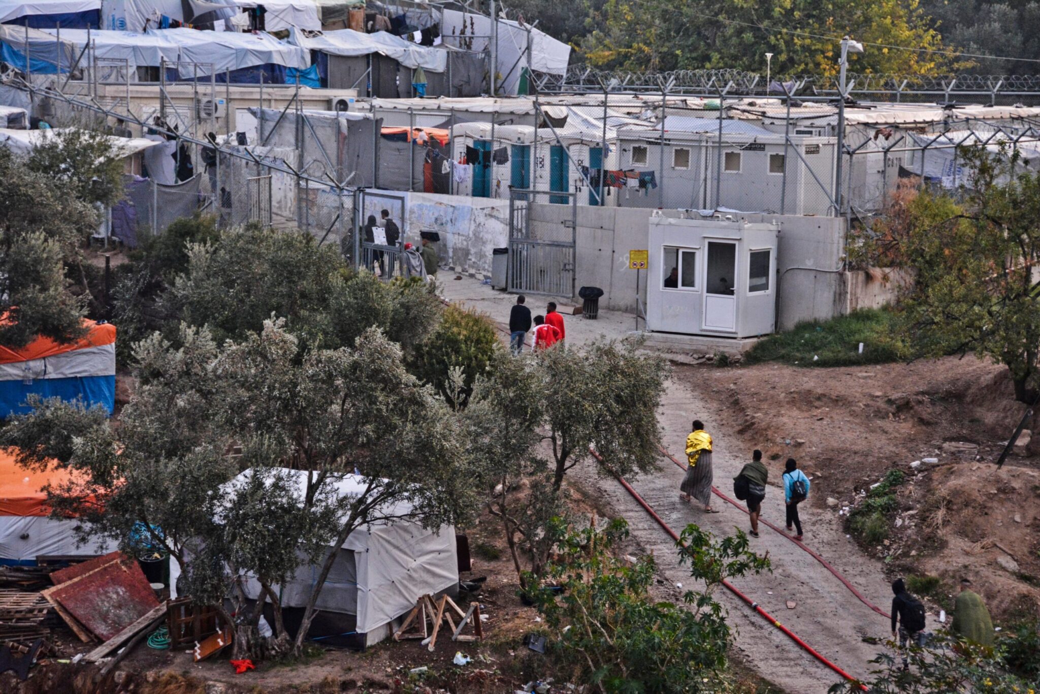 Κομισιόν: Έγκριση εκταμίευσης 130 εκατ. ευρώ για τα κλειστά κέντρα σε Σάμο, Λέρο και Κω