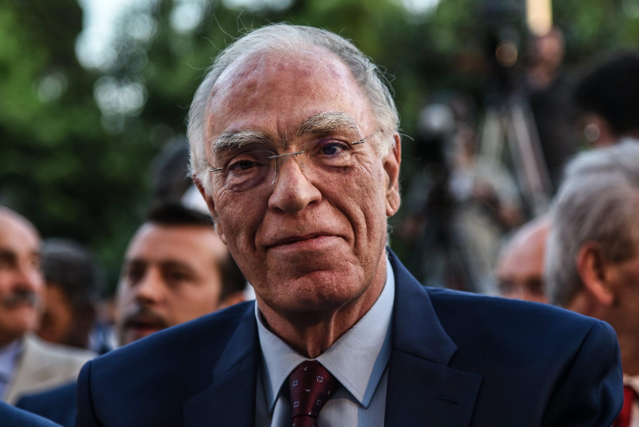 Ιατρικό ανακοινωθέν για τον Βασίλη Λεβέντη – Κρίσιμη η κατάσταση της υγείας του