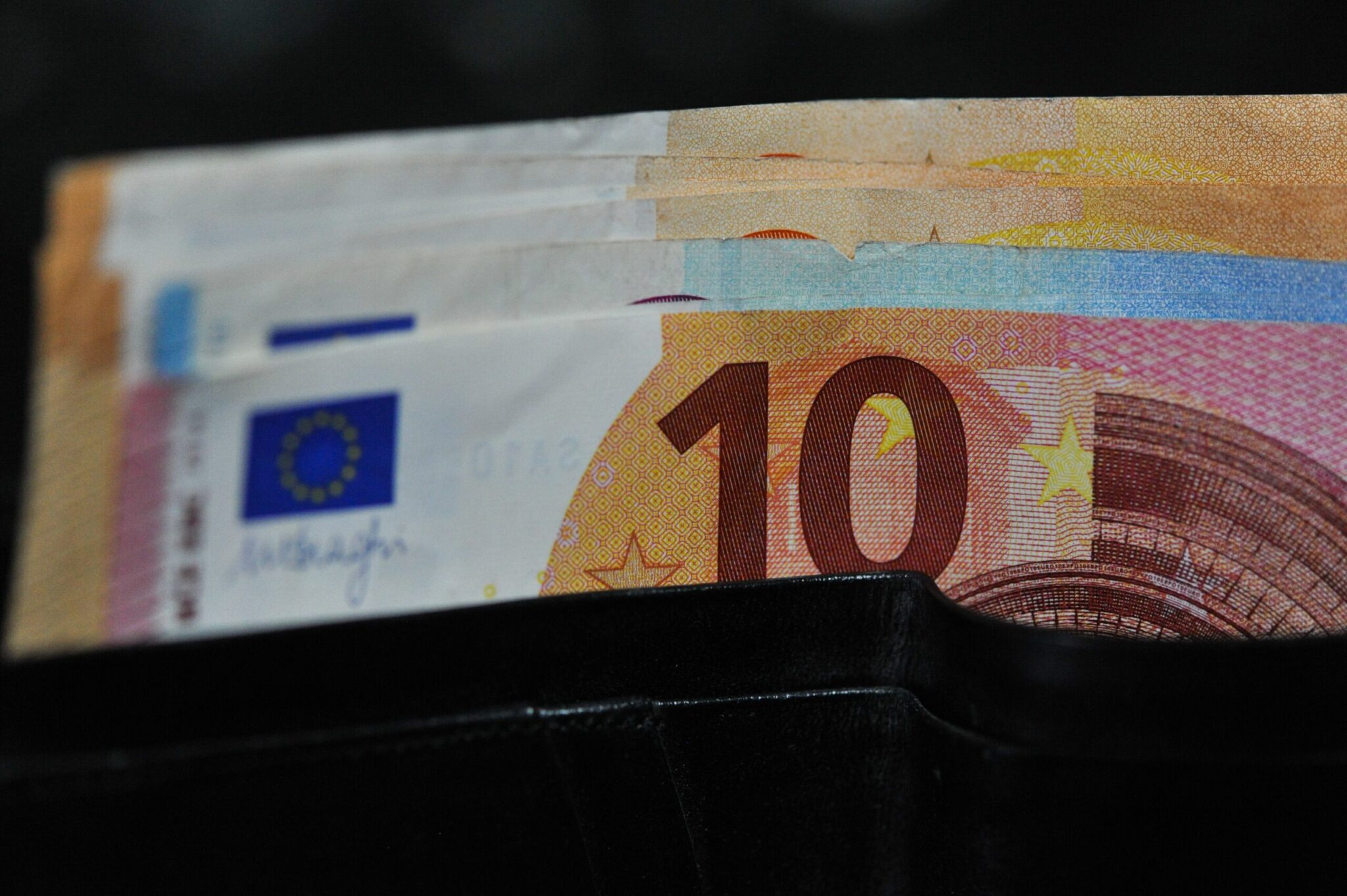 Φορολοταρία: 556 τυχεροί θα κερδίζουν έως 50.000 ευρώ το μήνα και 12 από 100.000 το χρόνο