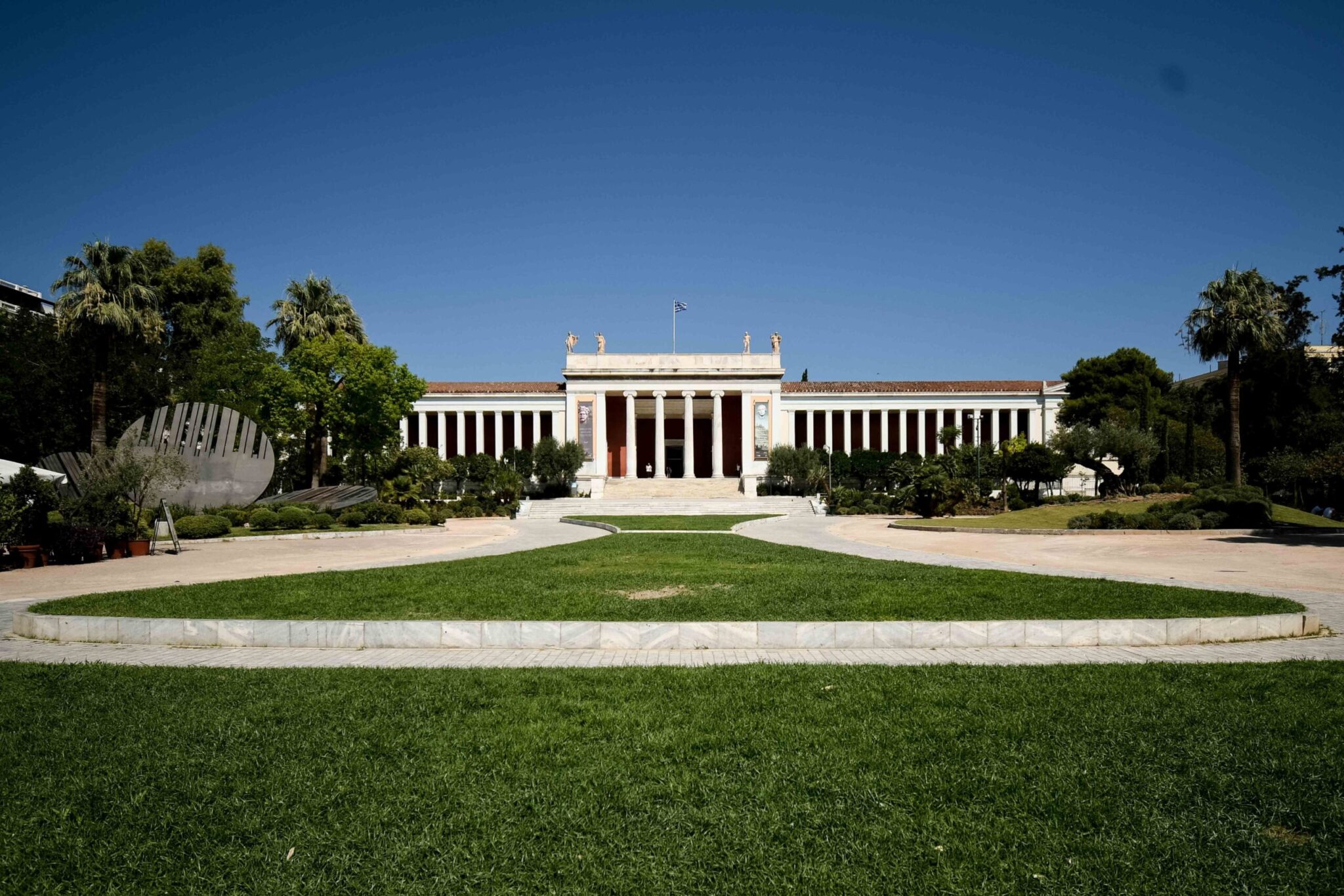 ΥΠΠΟΑ: Η Επιτροπή Αξιολόγησης της μελέτης για την επέκταση του Εθνικού Αρχαιολογικού Μουσείου