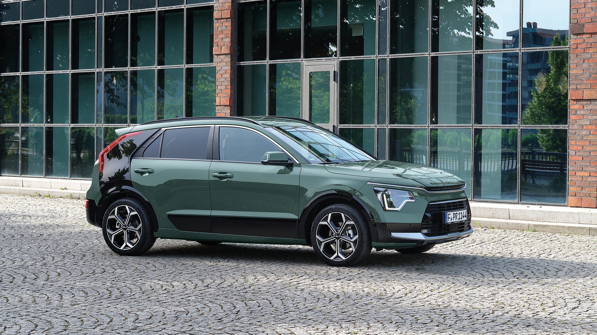 Νέο Kia Niro σε υβριδικές εκδόσεις και ηλεκτρική