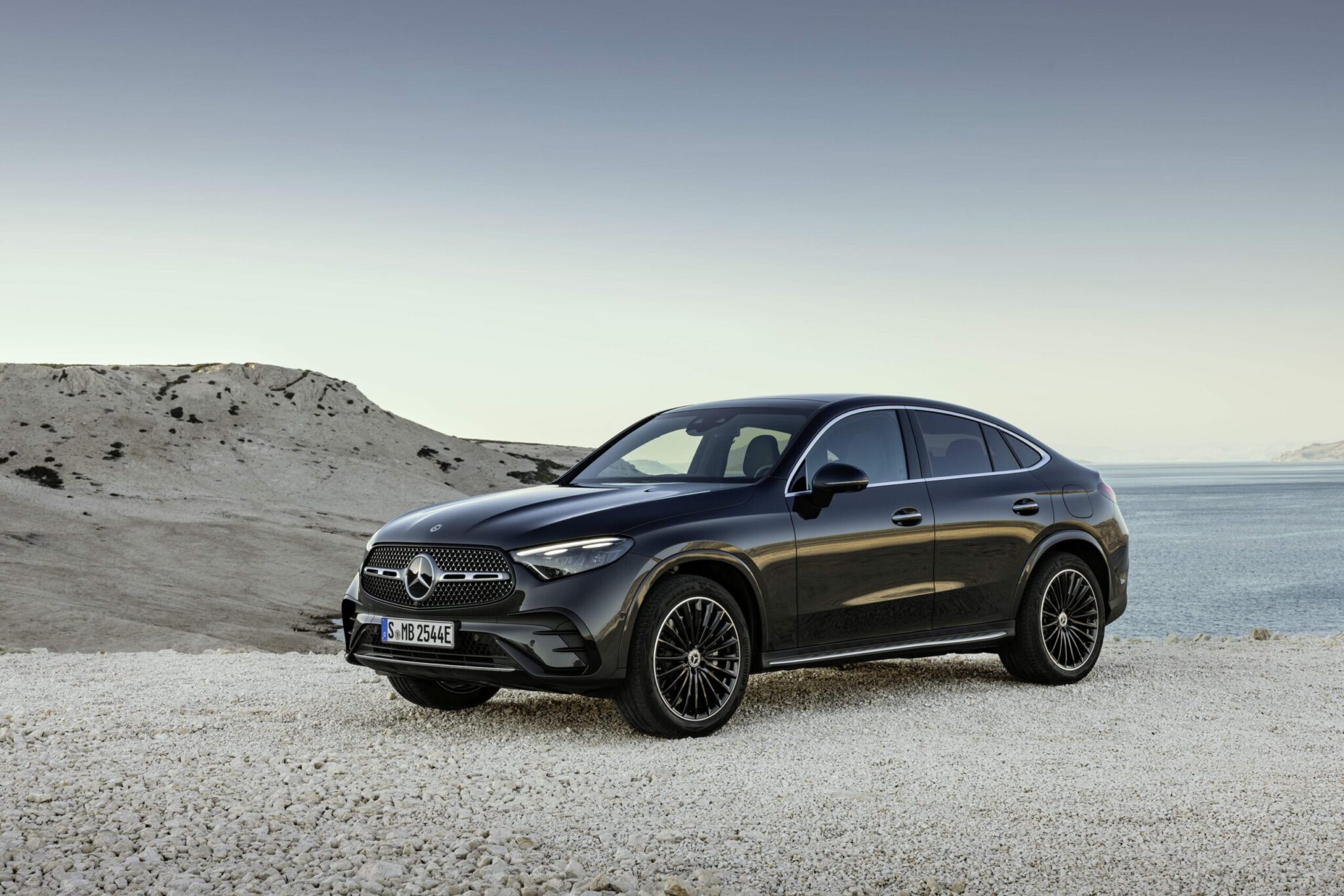 Ερχεται το καλοκαίρι η ανανεωμένη GLC Coupé