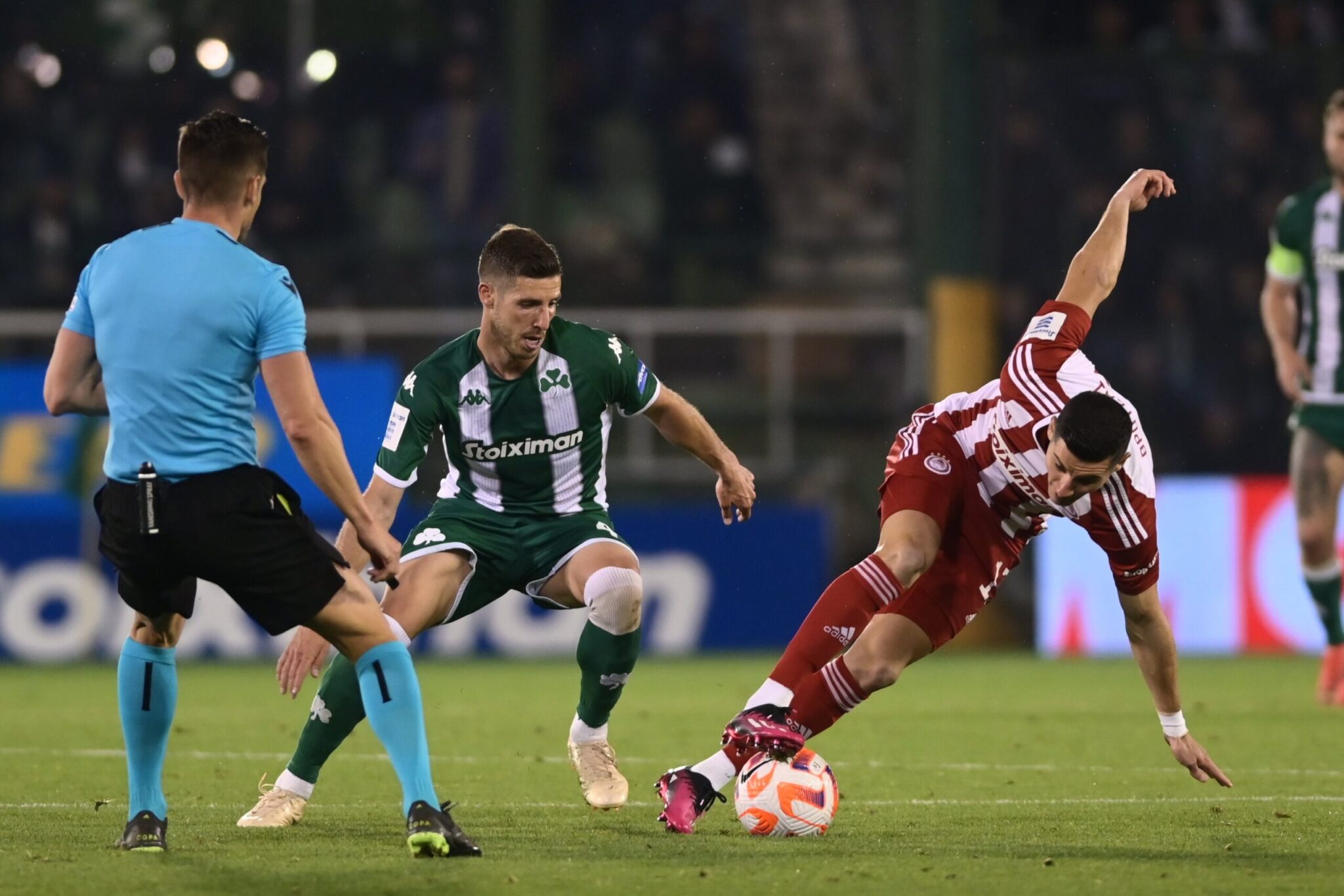 Super League: Τη Δευτέρα (8/5) στις 21:00 η 9η αγωνιστική των πλέι οφ