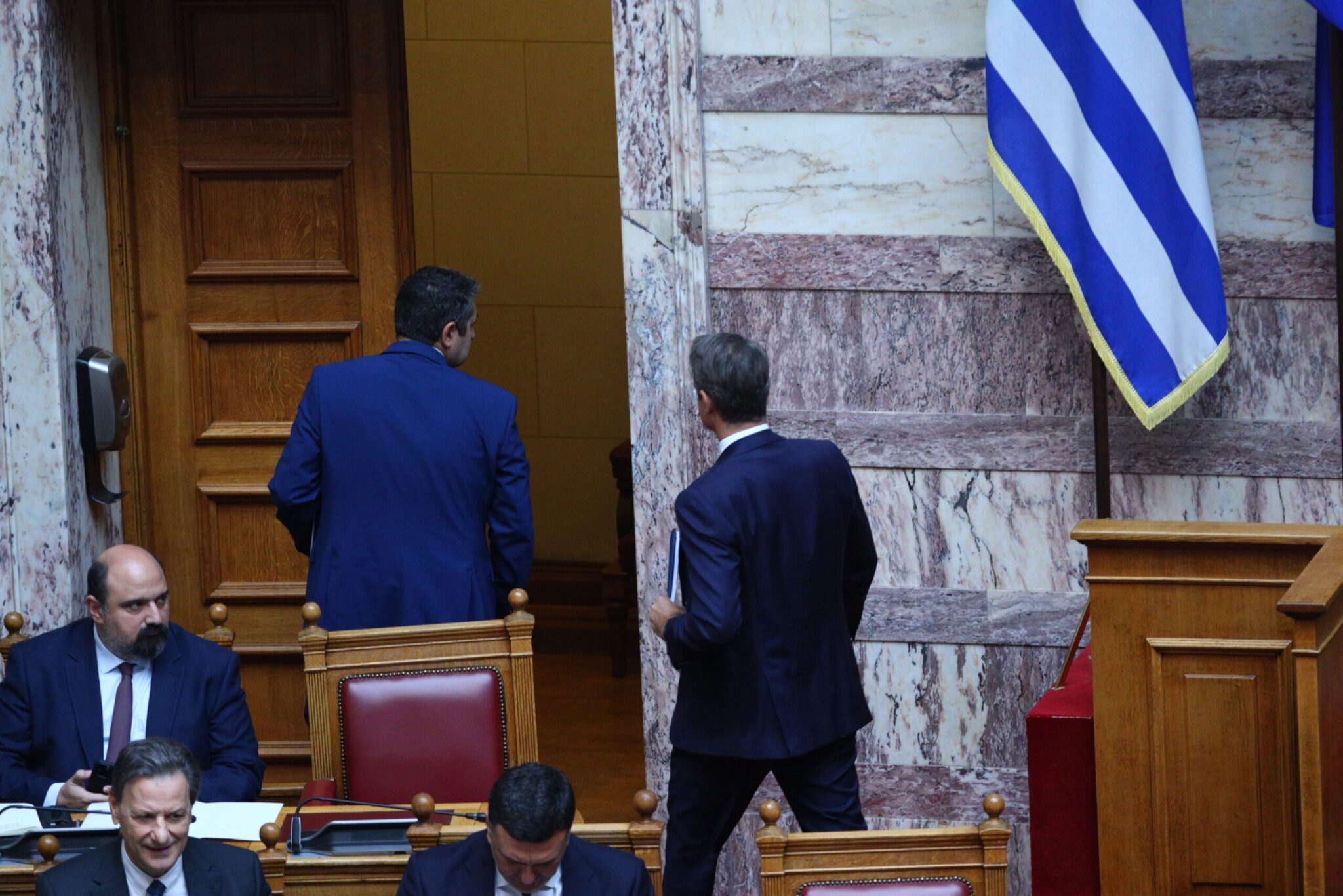 Αποχώρηση Μητσοτάκη στην ομιλία Παππά: «Δεν αναγνωρίζω καταδικασμένο ως εκπρόσωπο της αξιωματικής αντιπολίτευσης»