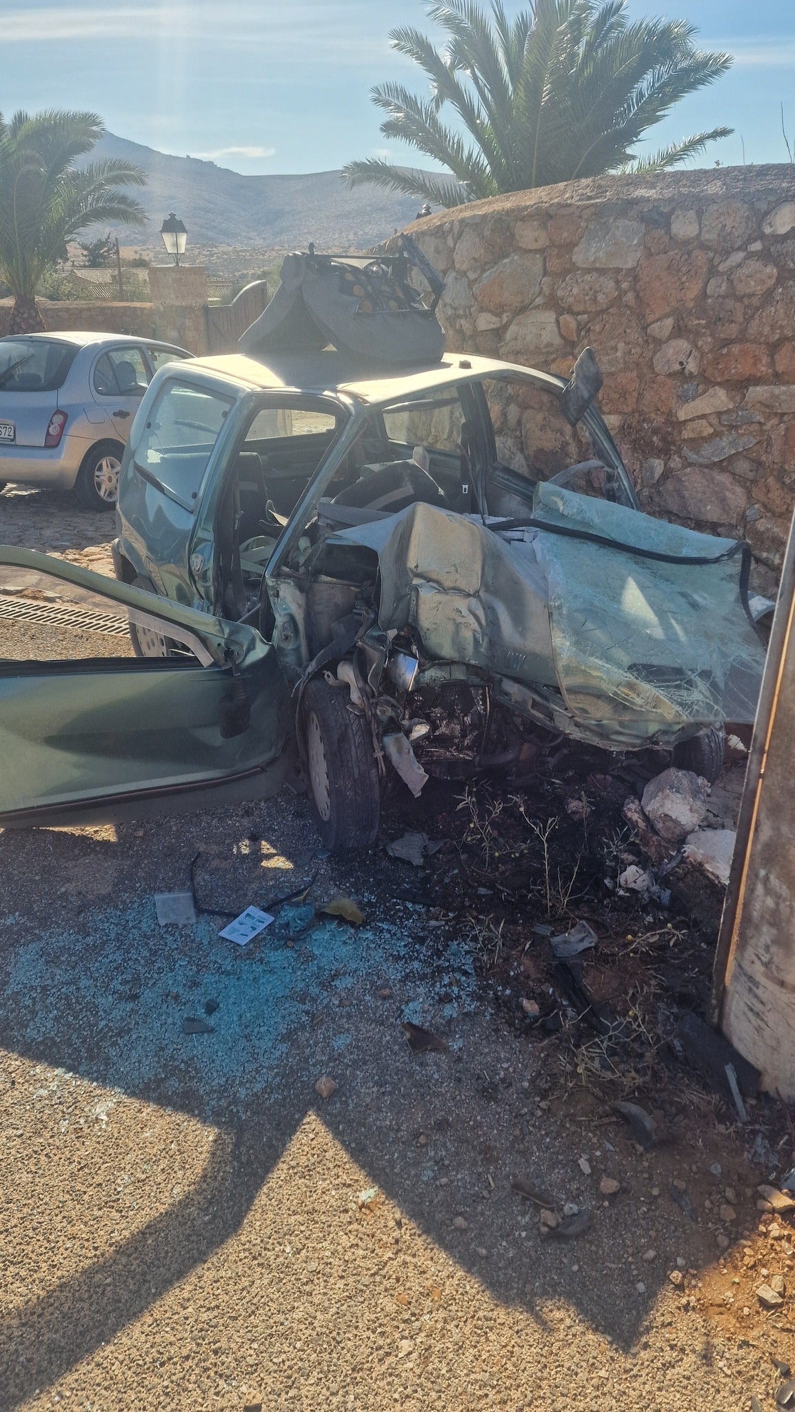 Τραγωδία στο Λαγονήσι: Νεκρός οδηγός ΙΧ σε τροχαίο στην Λ. Αναβύσσου