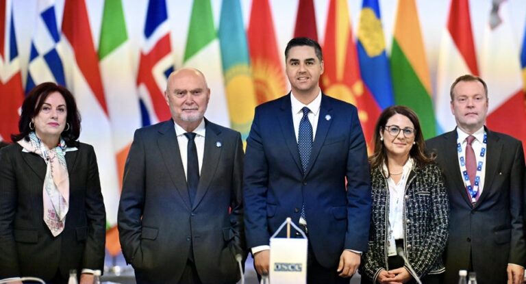 Η Ελληνίδα Μαρία Τελαλιάν και ο Τούρκος Φεριντούν Σινιρλίογλου στις ηγετικές θέσεις του ΟΑΣΕ