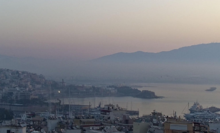 H Αττική ξύπνησε και πάλι καλυμμένη με ομίχλη – Για 2η φορά σε ένα μήνα
