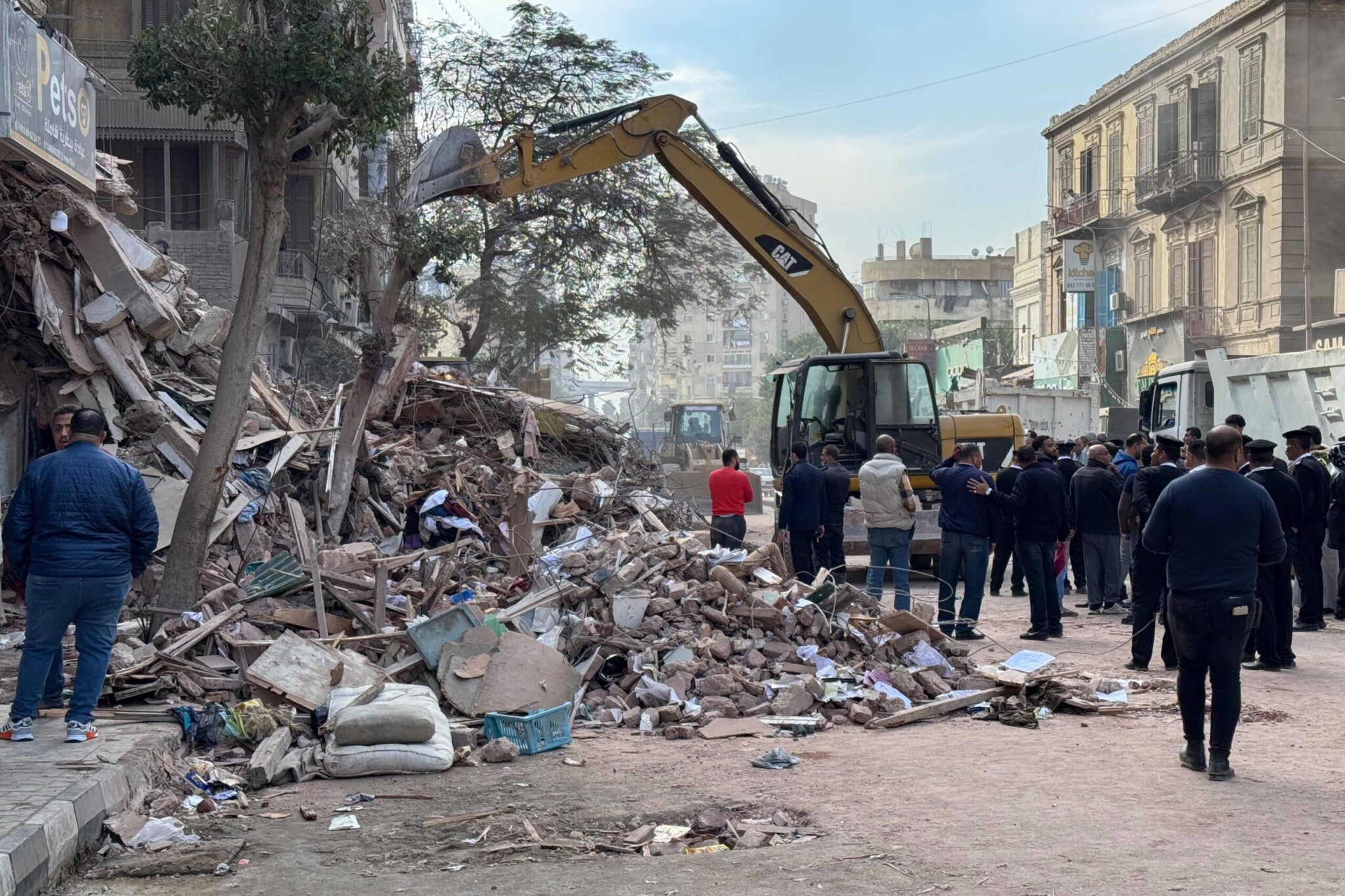 Κάιρο: Νεκροί και τραυματίες από κατάρρευση κτιρίου (Βίντεο)