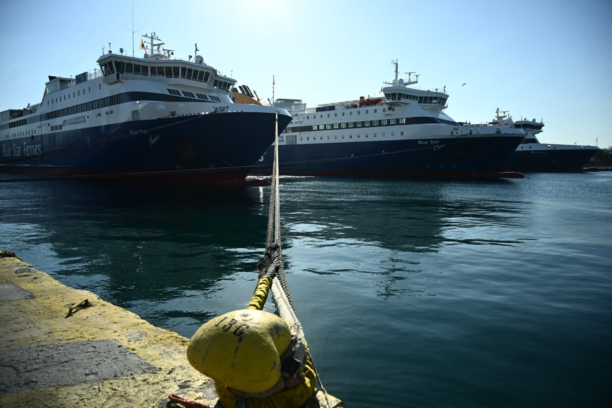 ΠΝΟ: Δεμένα αύριο όλα τα πλοία λόγω της 24ωρης απεργίας της ΓΣΕΕ για την εργατική Πρωτομαγιά