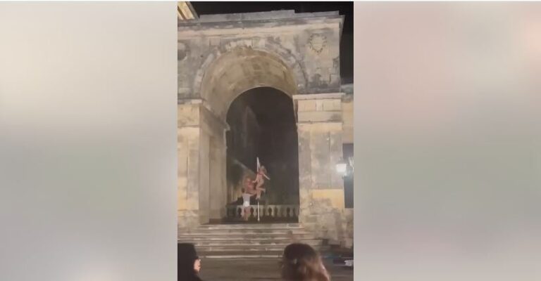 Μήνυση για το pole dancing στα Ανάκτορα της Κέρκυρας – Τι απαντά το ΥΠΠΟ