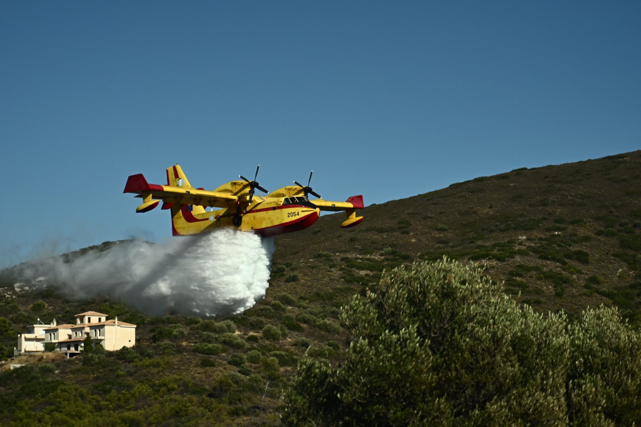 Φωτιά στα Πεντεόρια Φωκίδας