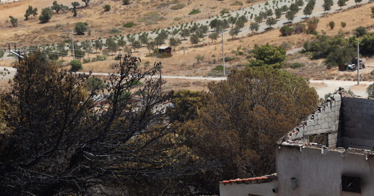 Καμένο σπίτι στην Κερατέα - Φωτογραφία Αρχείου