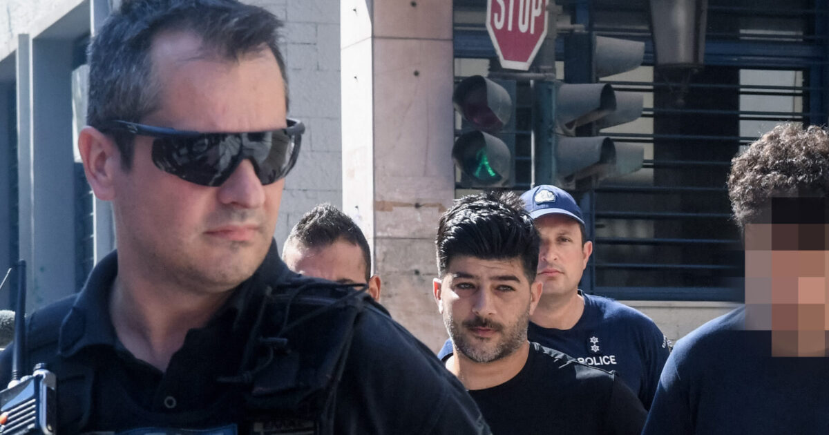 Στον ανακριτή ο 25χρονος που συνελήφθει για εμπρησμό στη περιοχή Γηροκομείο στη Πάτρα Δευτέρα 18 Αυγούστου 2025 (EUROKINISSI)