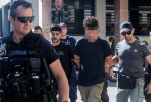 Στον ανακριτή ο 25χρονος που συνελήφθει για εμπρησμό στη περιοχή Γηροκομείο στη Πάτρα Δευτέρα 18 Αυγούστου 2025 (EUROKINISSI)