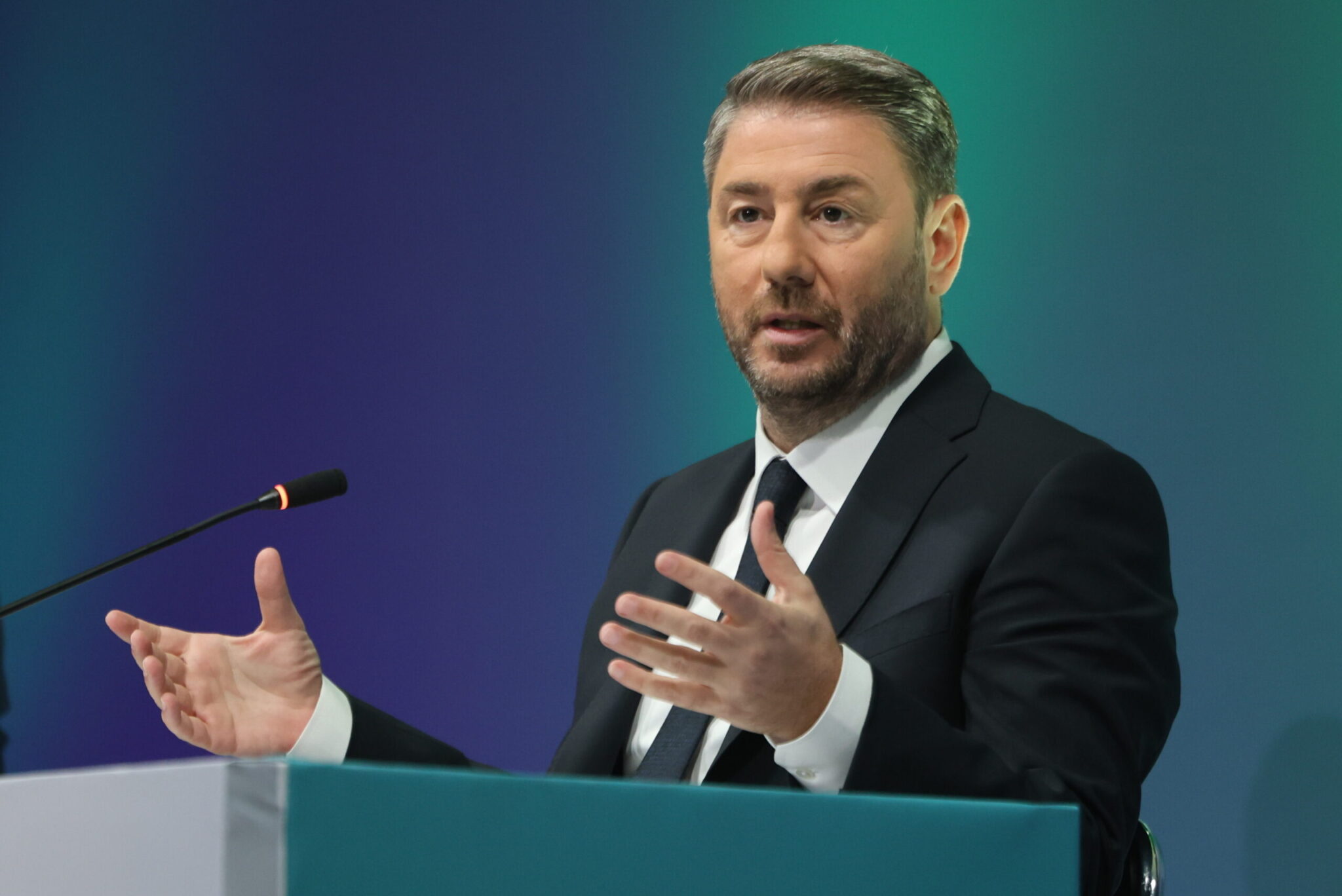 Ανδρουλάκης στη ΔΕΘ: Νίκη ΠΑΣΟΚ σημαίνει ήττα ΝΔ – Στόχος η νίκη έστω και με μία ψήφο διαφορά στις εκλογές – Ναι σε συνεργασίες αλλά όχι κόντρα στο πρόγραμμά μας