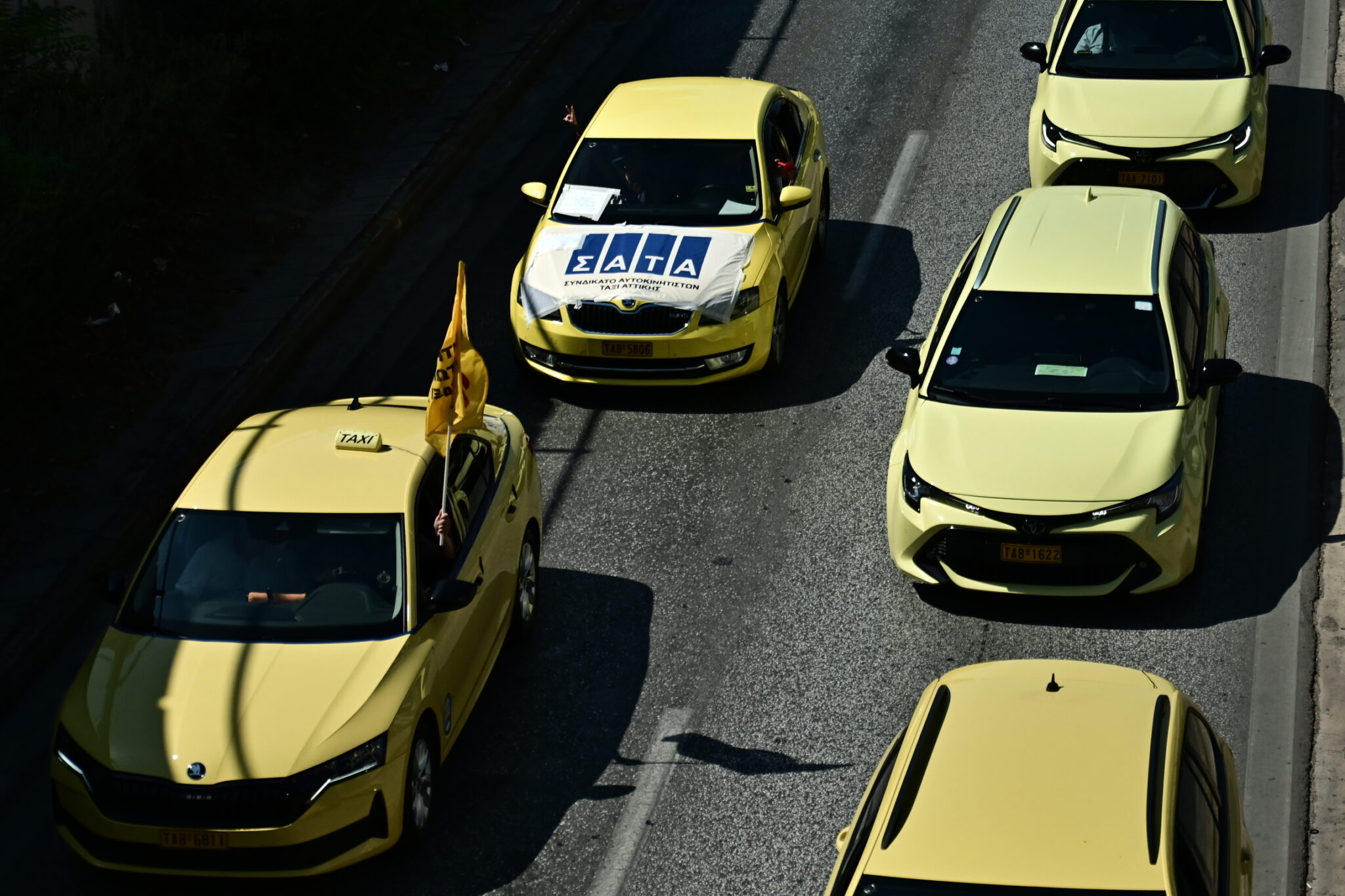Στάση εργασίας του ΣΑΤΑ : Χωρίς ταξί από τα μεσάνυχτα της Κυριακής έως τις 6μμ τη Δευτέρα και προετοιμασία για προσφυγή στο ΣτΕ