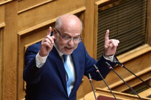 Συζήτηση στην Ολομέλεια της Βουλής για τη σύσταση Ειδικής Κοινοβουλευτικής Επιτροπής προς διενέργεια προκαταρκτικής εξέτασης, σύμφωνα με το άρθρο 86 παρ. 3 του Συντάγματος, τα άρθρα 153 του Κανονισμού της Βουλής και το άρθρο 5 του ν. 3126/2003 περί της "Ποινικής Ευθύνης των Υπουργών", επί των προτάσεων που έχουν καταθέσει το ΠΑΣΟΚ-ΚΙΝΑΛ, η ΝΔ και η κοινή πρόταση που συνυπογράφουν οι κοινοβουλευτικές ομάδες της Ελληνικής Λύσης, της "Νίκης", της Πλεύσης Ελευθερίας και 6 ανεξάρτητοι βουλευτές, Τετάρτη 18 Ιουνίου 2025. \n(ΜΙΧΑΛΗΣ ΚΑΡΑΓΙΑΝΝΗΣ/EUROKINISSI)