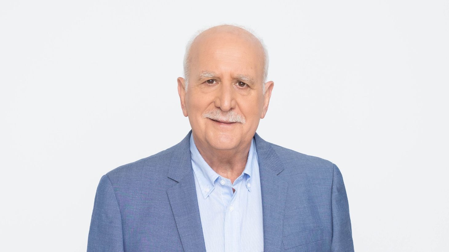 Ο Γιώργος Παπαδάκης δεν… ξεκολλάει από την τηλεόραση – Ο νέος του ρόλος δίπλα στον Χατζηνικολάου