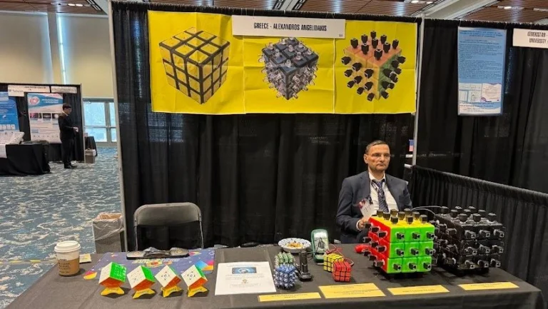 Η καλή είδηση της ημέρας: Έλληνας μαθητής ΕΠΑΛ κέρδισε τρία βραβεία στη Σίλικον Βάλεϊ για καινοτόμο κύβο του Ρούμπικ