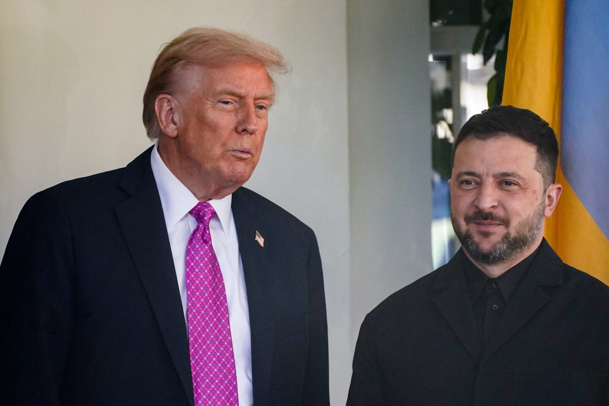 Ζελένσκι: «Καλός συμβιβασμός» η πρόταση Τραμπ για πάγωμα των πρώτων γραμμών του μετώπου