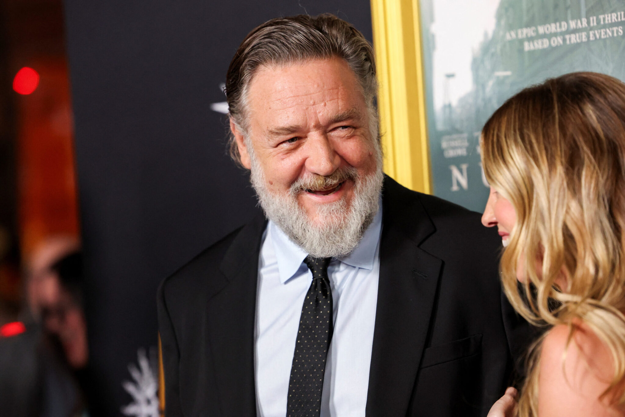 Ο Ράσελ Κρόου διευκρινίζει τη διαφορά ηλικίας με τη σύντροφό του μετά από «όργιο» φημών