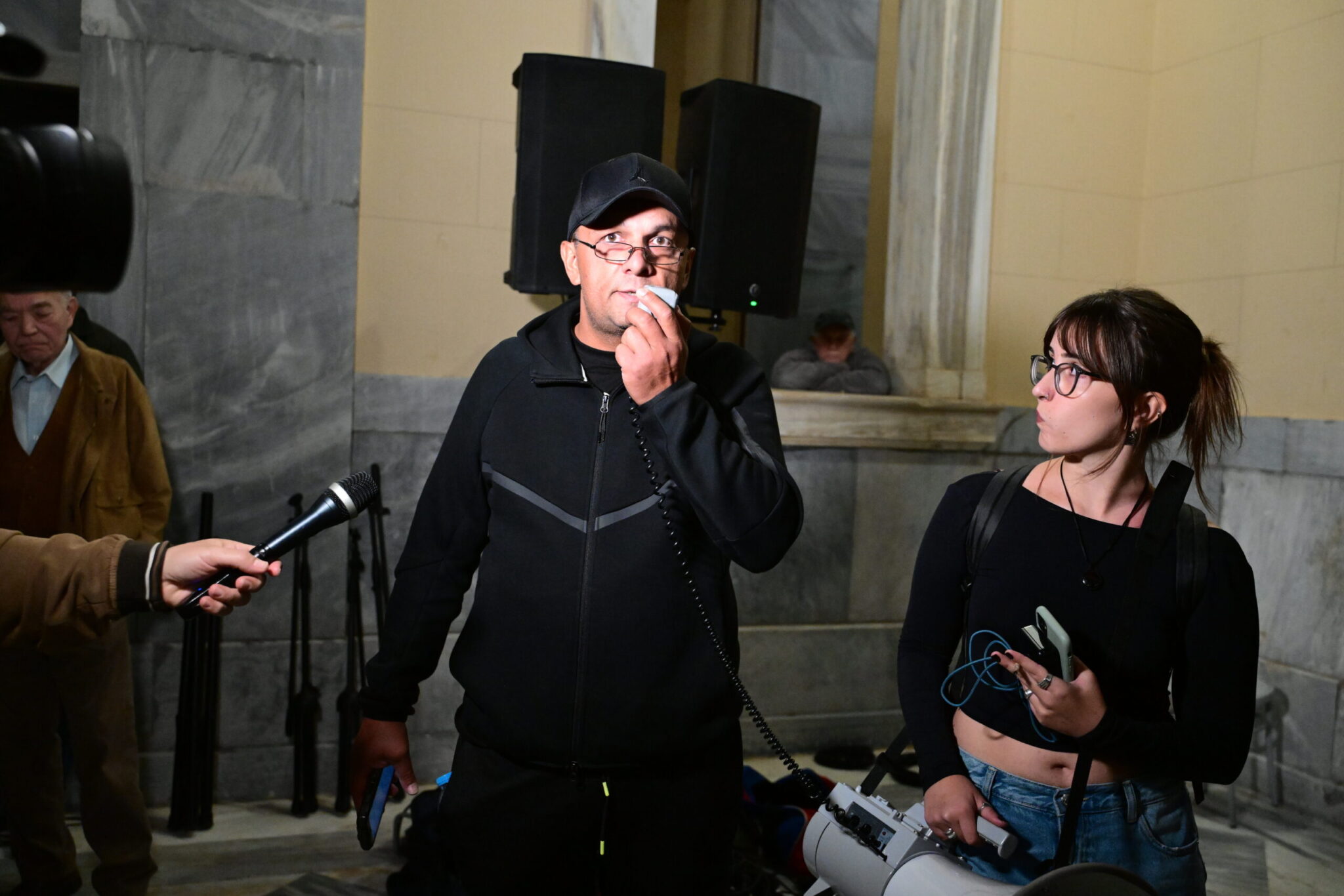 Φοιτητές και συγγενείς θυμάτων των Τεμπών τιμούν το Πολυτεχνείο – Η συγκινητική ομιλία του Πάνου Ρούτσι (εικόνες)