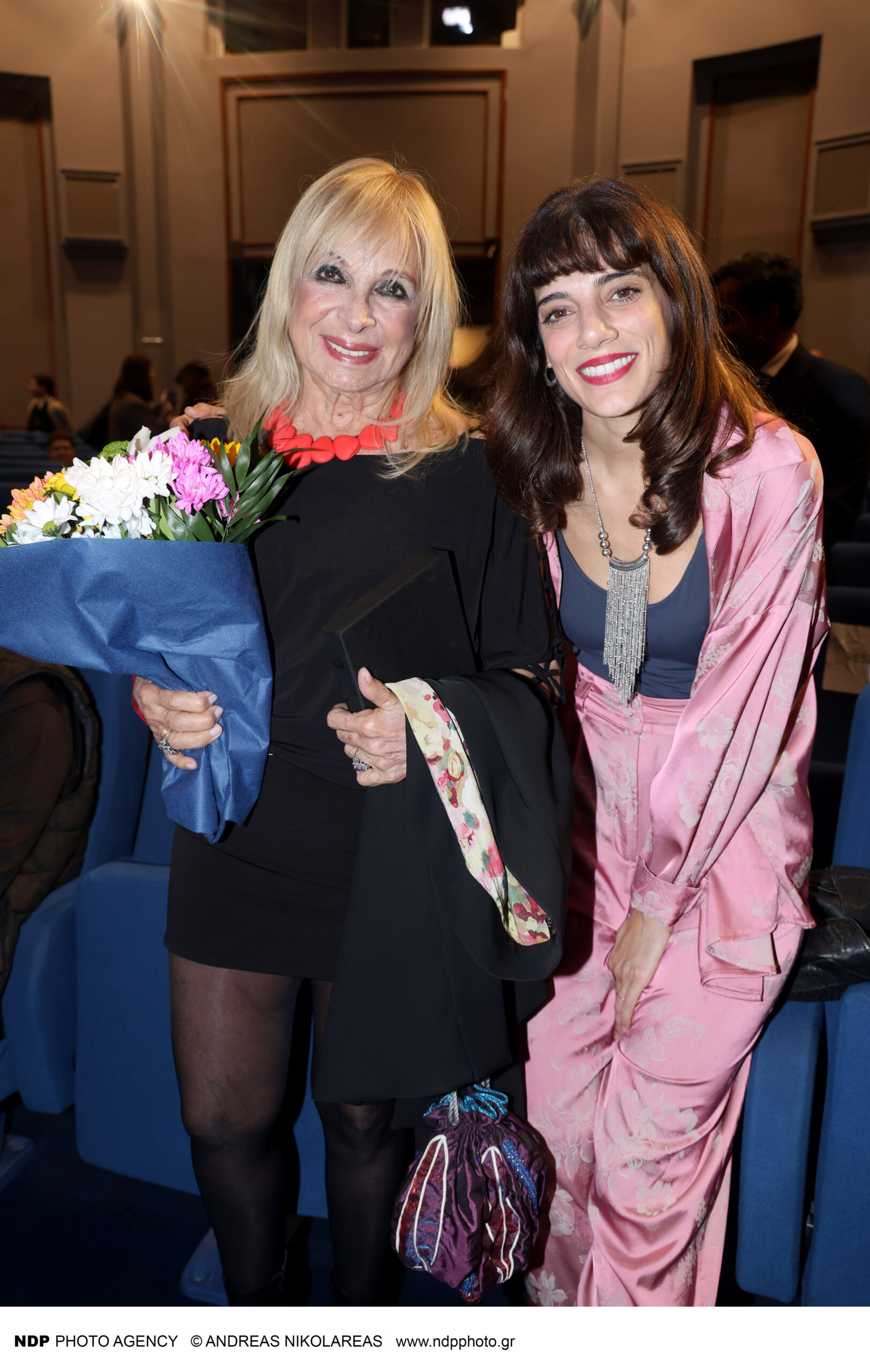 ndp 713284 Anna Fonsoy Xristina Xeila Fameli