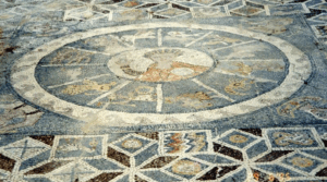 Η κεντρική παράσταση με την προσωποποίηση του Χρόνου, τα δώδεκα ζώδια και τις τέσσερις εποχές