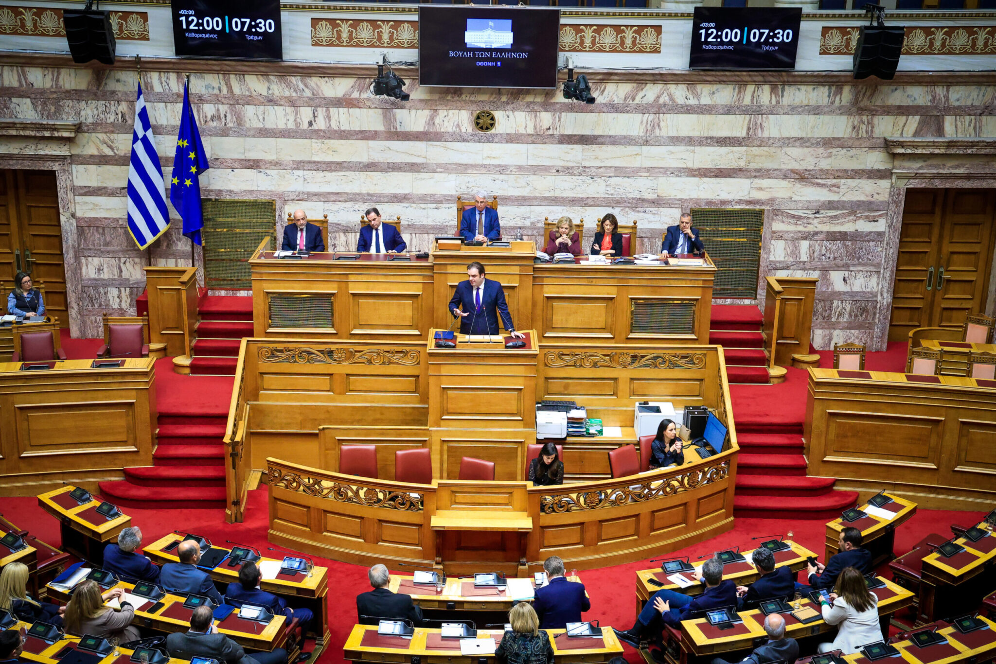 Πρώτη κόντρα για τον Πιερρακάκη: Ανταλλαγή «καρφιών» με τον Φάμελλο περί τοξικότητας και σύγκρουση με την αντιπολίτευση 