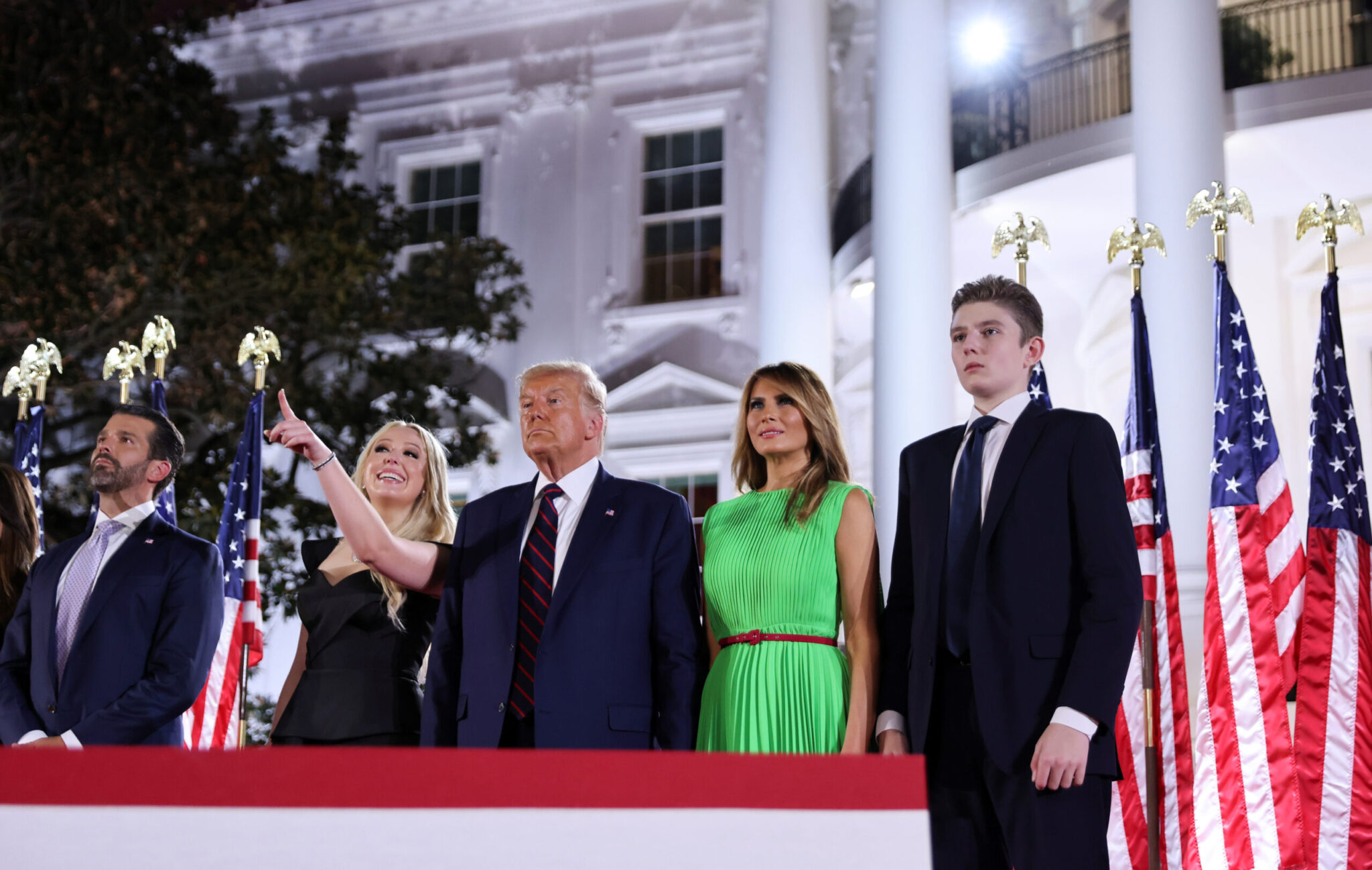 Ρώσος δικάζεται για βιασμό γυναίκας που έστελνε μηνύματα στον μικρότερο γιο του Τραμπ