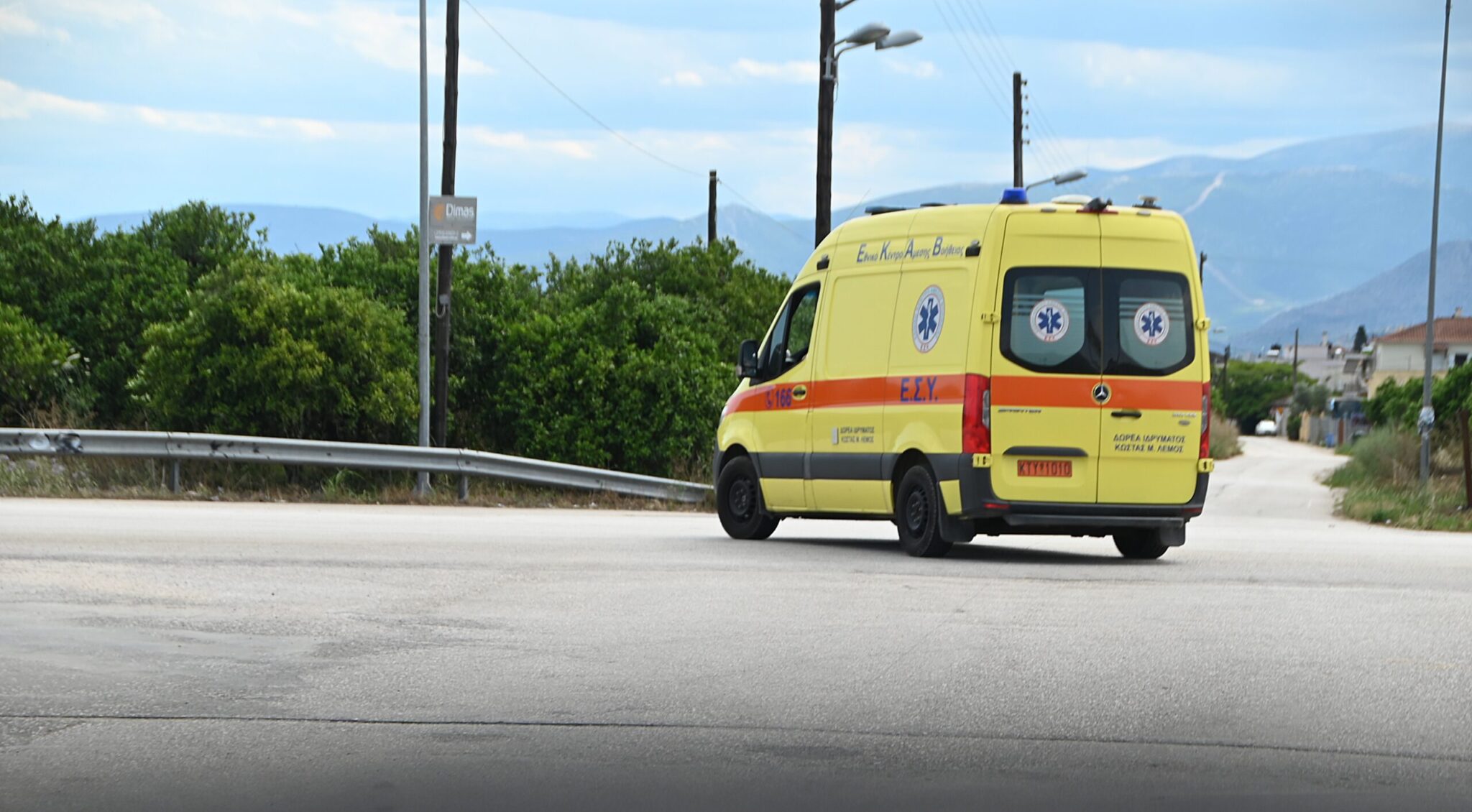Ένας νεκρός και τρεις τραυματίες σε τροχαίο στην παλαιά Εθνική Αθηνών – Κορίνθου