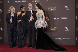 Ο Πολ Τόμας Άντερσον σκηνοθέτης της ταινίας «Μια Μάχη μετά την Άλλη» στις Χρυσές Σφαίρες 2026 - Φωτογραφία Reuters