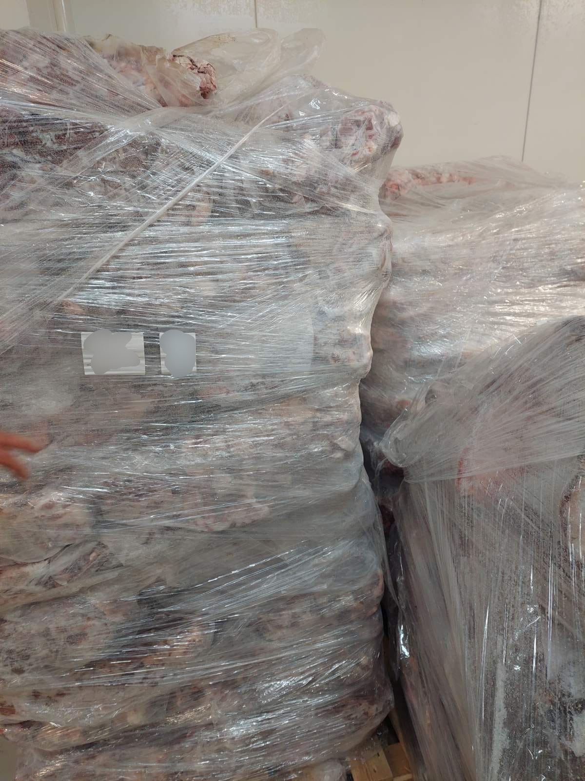 «Λαβράκι» στο Καπανδρίτι: Κατασχέθηκαν 4,8 τόνοι σάπιου κρέατος – Θα έπεφταν στην αγορά για την Τσικνοπέμπτη (Εικόνες)