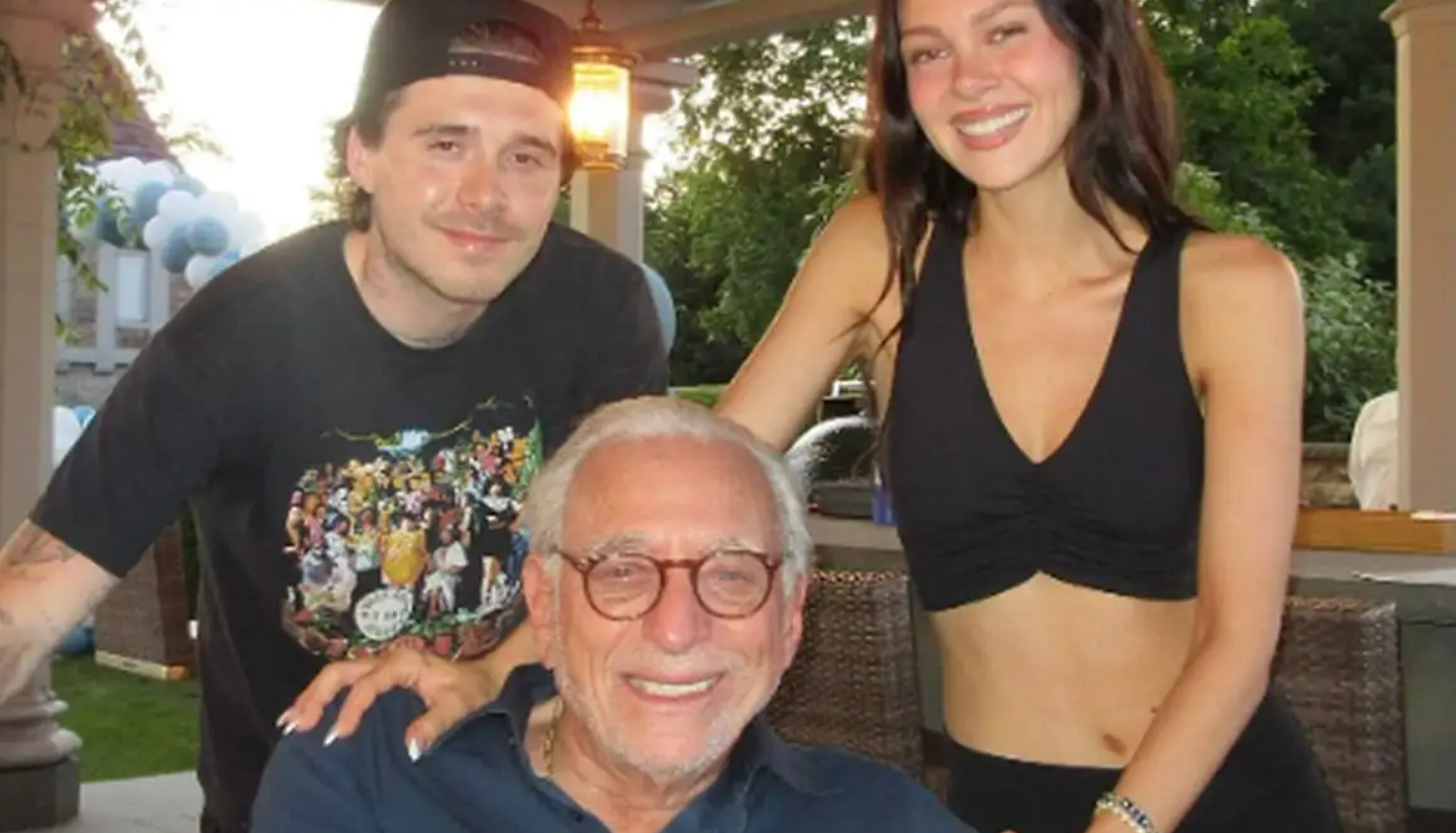 Ο πεθερός του Μπρούκλιν Μπέκαμ σπάει τη σιωπή του: «Η κόρη και ο γαμπρός μου είναι υπέροχοι»