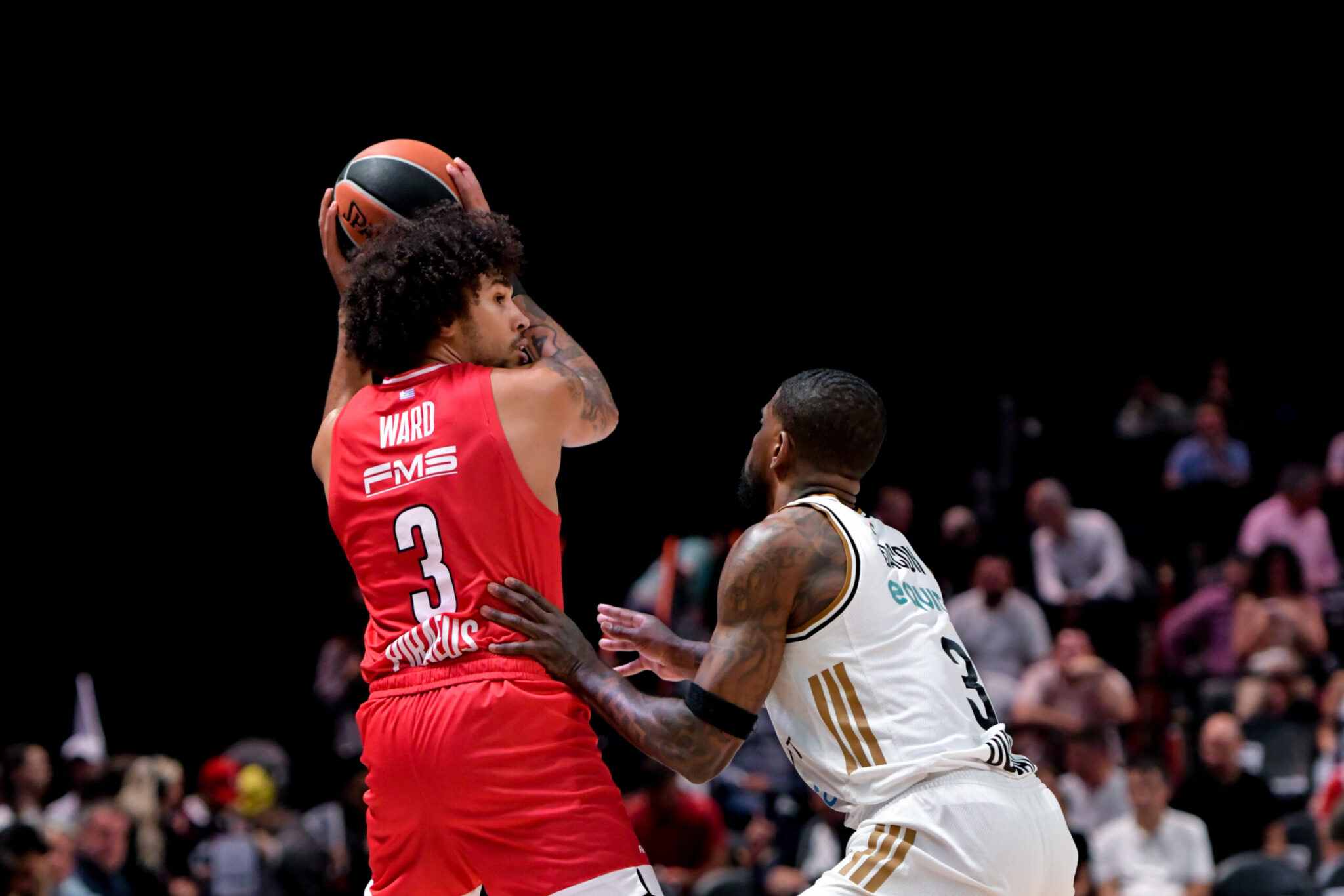 Παρά την παράταση που κέρδισε ο Φουρνιέ, ο Ολυμπιακός δεν απέφυγε την 108-98 κελεμπία της Ντουμπάι – Ερυθρόλευκη αυτοχειρία στα Εμιράτα