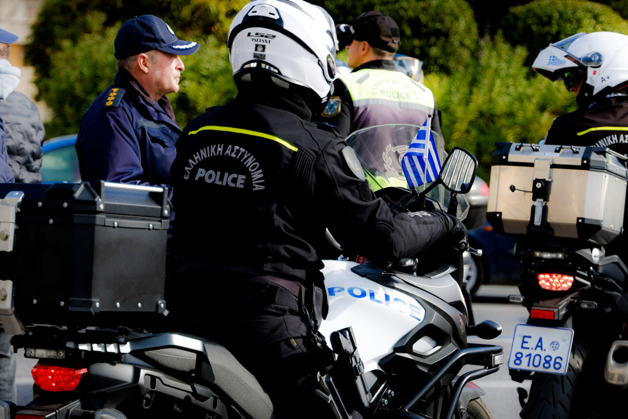 Κοζάνη: Ηλικιωμένες «πλακώθηκαν στο ξύλο» στην πλατεία – Στο σημείο «Δίας», περιπολικό και ασθενοφόρα του ΕΚΑΒ