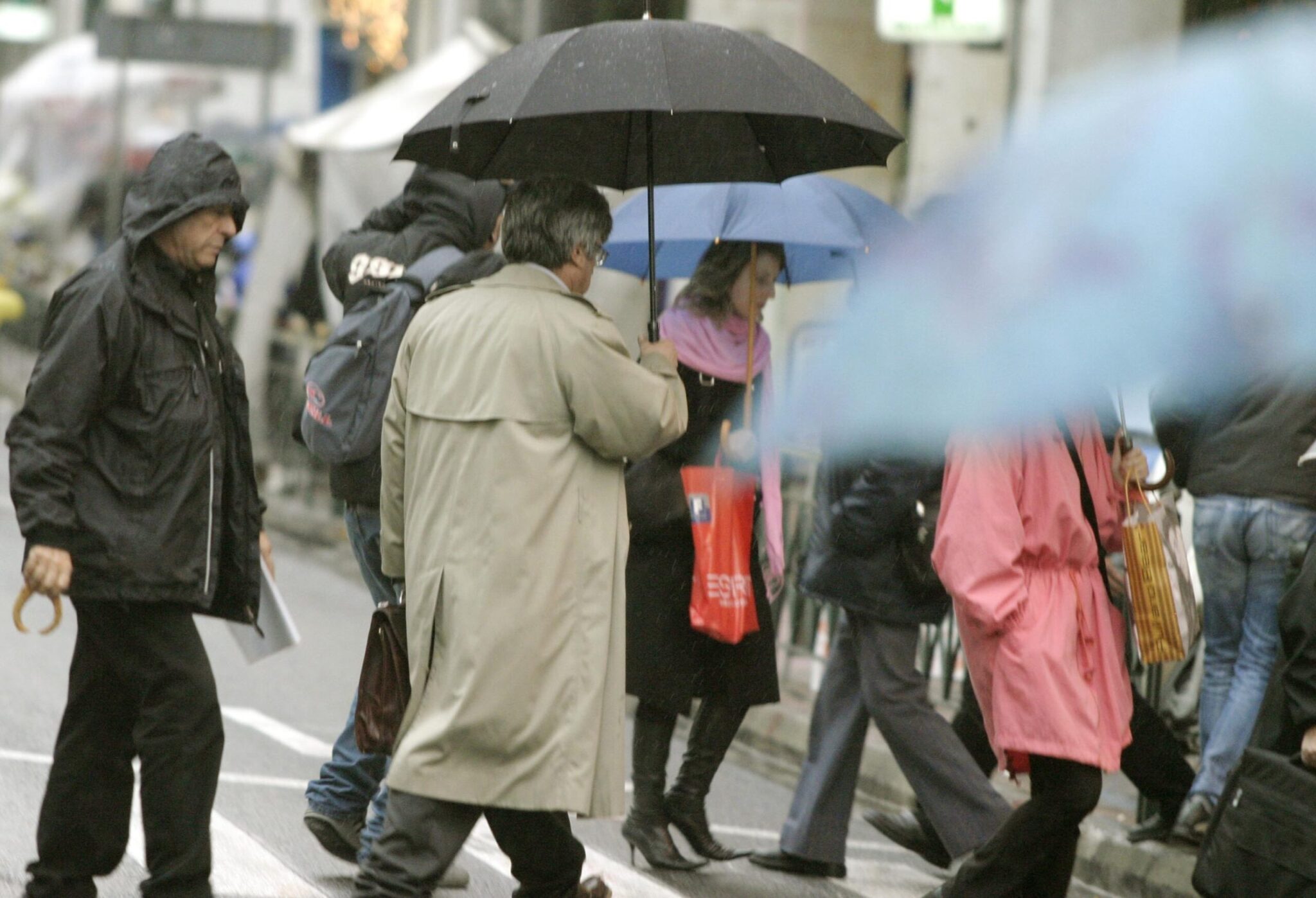 Καιρός: Ερχεται νέα διπλή κακοκαιρία 48 ωρών με ισχυρές βροχές, καταιγίδες και θυελλώδεις ανέμους – Οι περιοχές σε Red Code (χάρτης)