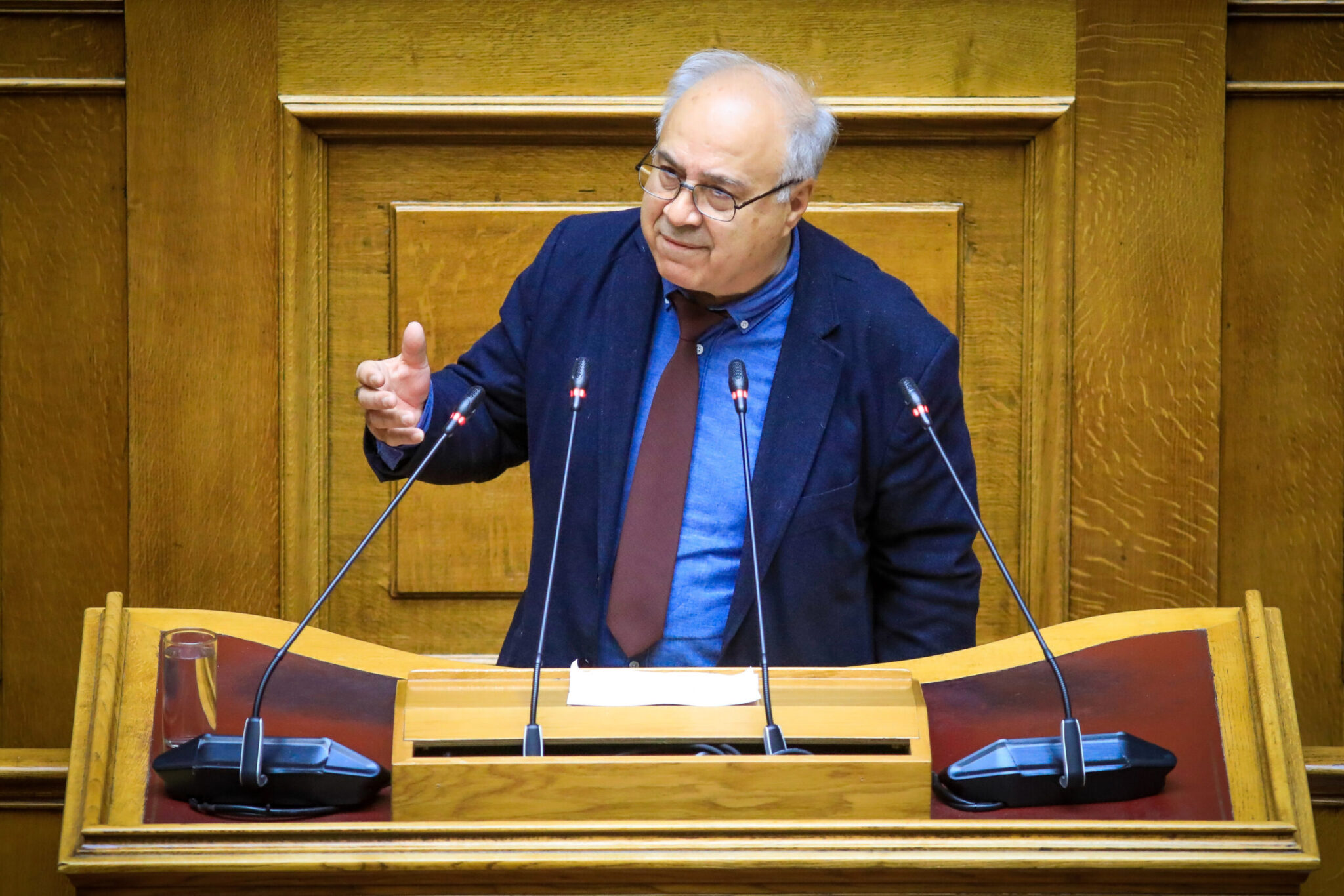 «Με τους πάντες, ακόμα και με δικτατορικά καθεστώτα» – Ξεπέρασε τα όρια ο Παρασκευαϊδης του ΠΑΣΟΚ – Διεγράφη από τον Ανδρουλάκη