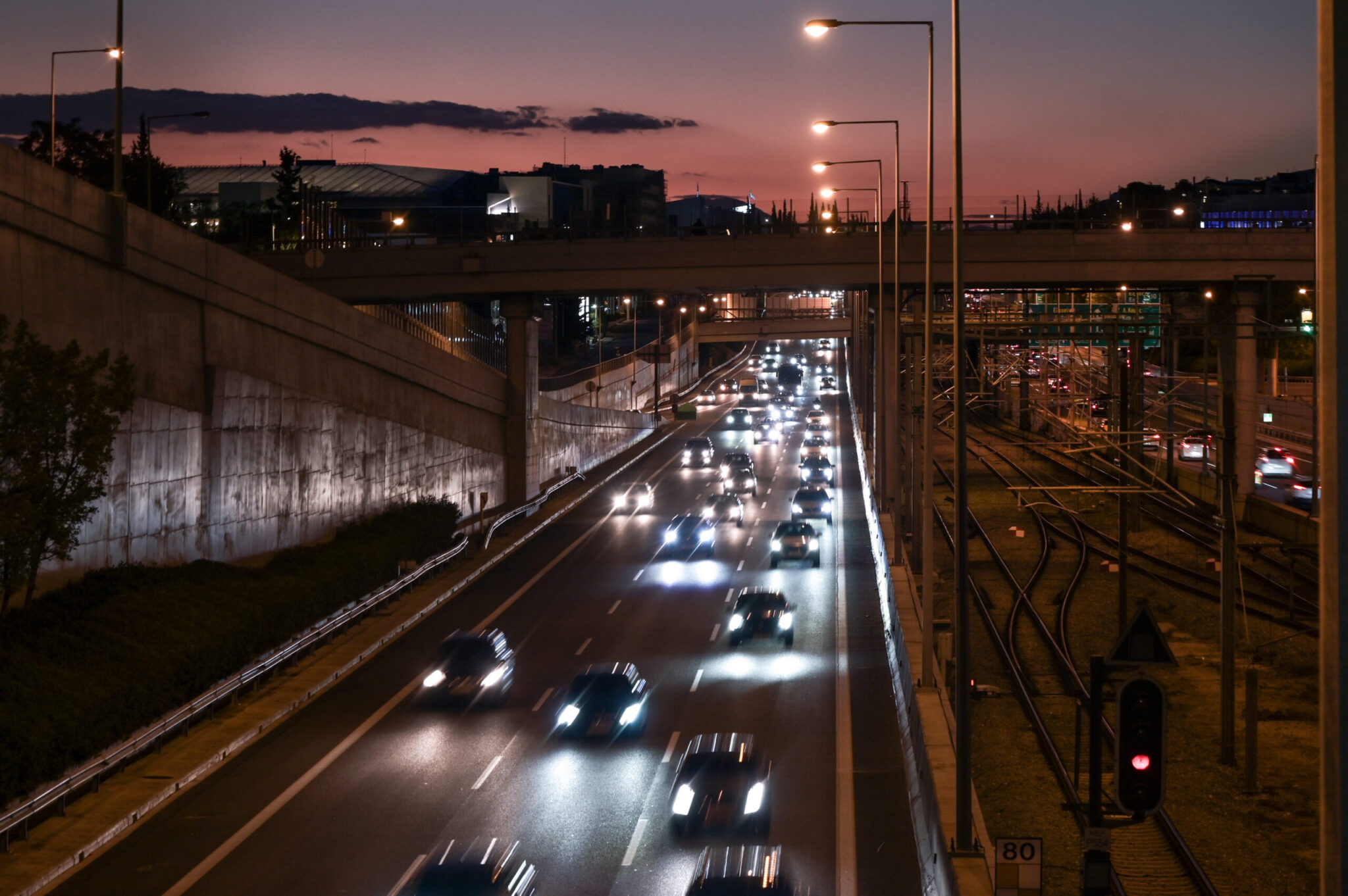 Αττική Οδός: Ανοίγει την Κυριακή το τμήμα προς αεροδρόμιο – αλλά τα έργα στη σήραγγα Λιοσίων συνεχίζονται