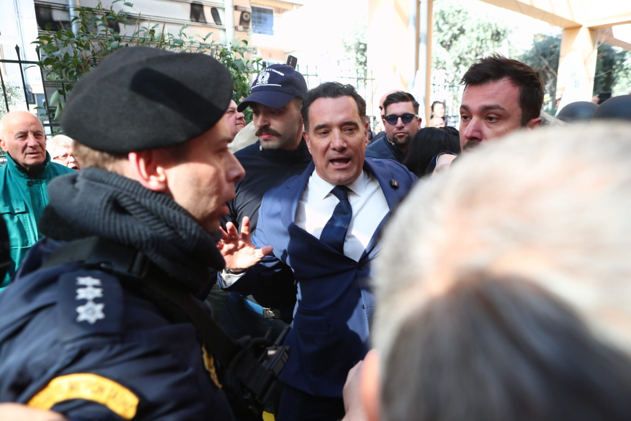 Εκπρόσωπος Τύπου ΕΛΑΣ για επεισόδια κατά την επίσκεψη Γεωργιάδη στη Νίκαια: «Κάποιοι ήθελαν να δουν εικόνες να ανοίγει το κεφάλι του υπουργού» (Βίντεο)