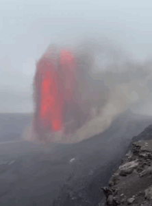 Χαβάη: «Ξύπνησε» ξανά το Κιλαουέα – Στα 400 μέτρα οι πίδακες λάβας (Βίντεο)