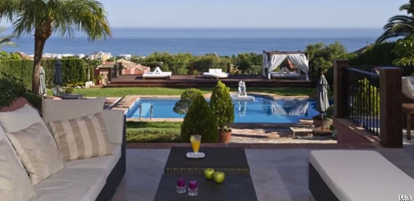 Η εντυπωσιακή βίλα του Τζόκοβιτς στη Μαρμπέγια – Κοστίζει 10 εκατ. ευρώ, έχει τρεις ορόφους, εννέα υπνοδωμάτια, οκτώ μπάνια (βίντεο)