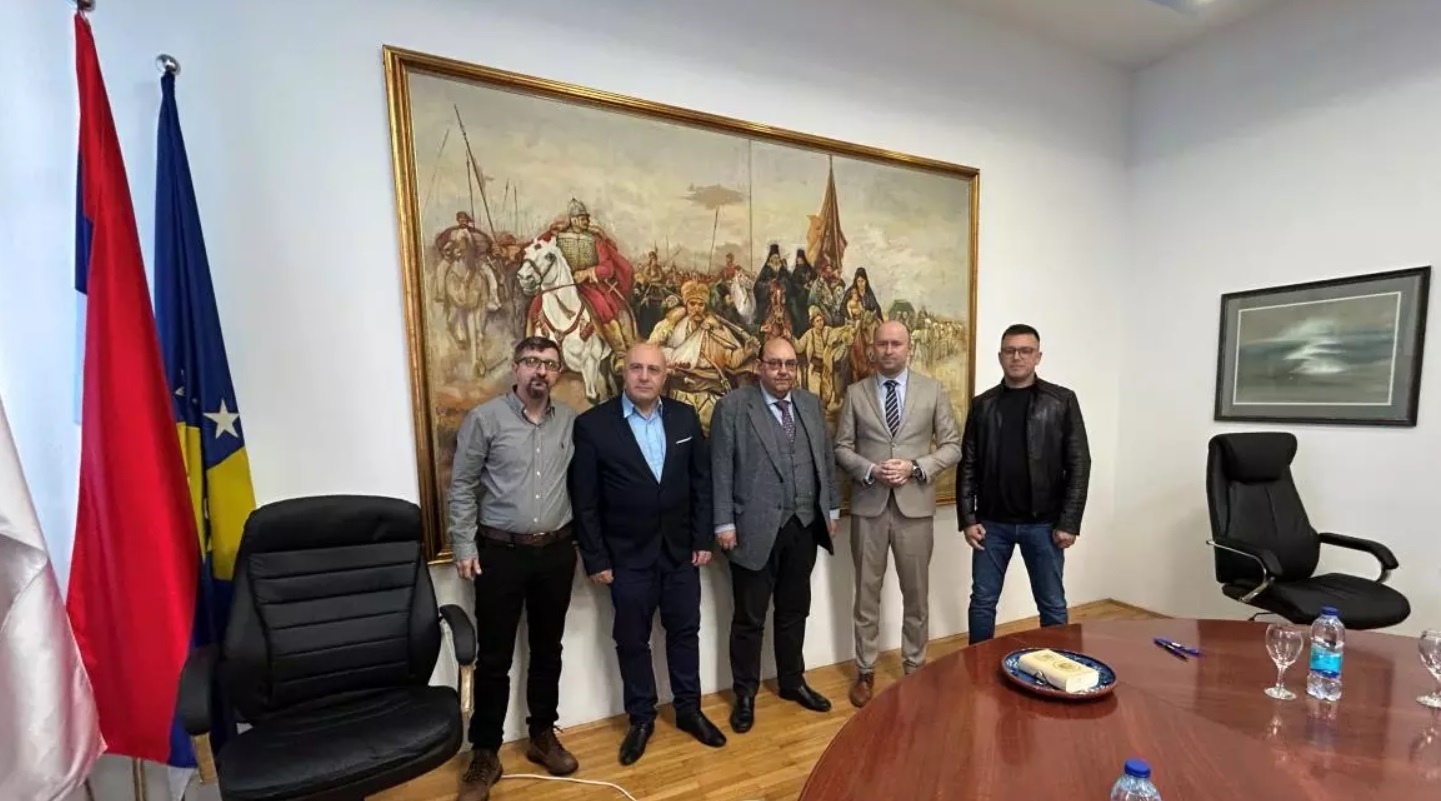 Μυτιλήνη: Βήμα αδελφοποίησης Δυτικής Λέσβου και Σέρβικου Δήμου Μπροντ – Το «ευχαριστώ» των Σέρβων για τη φιλοξενία 300 παιδιών στον πόλεμο της Γιουγκοσλαβίας