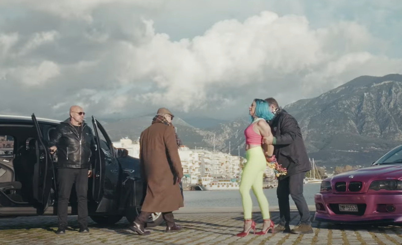 Θύελλα αντιδράσεων για σποτ του Καλαματιανού Καρναβαλιού που παραπέμπει σε σκηνές trafficking (βίντεο)