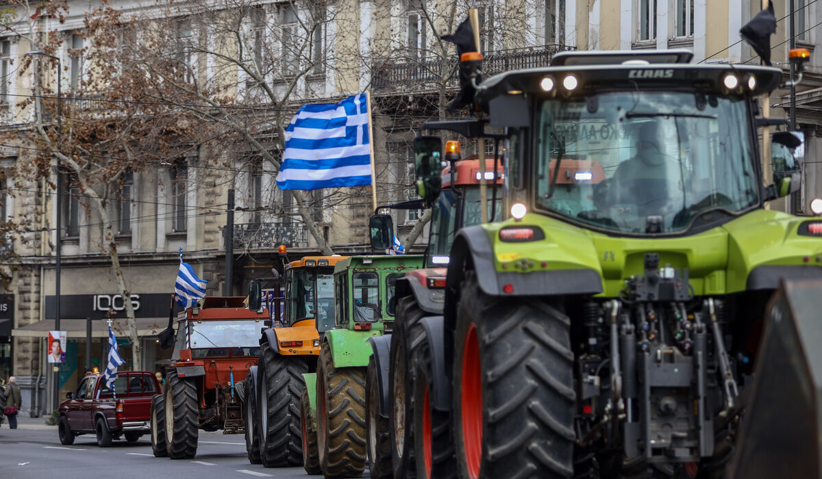 Απόβαση αγροτών με τρακτέρ στο Σύνταγμα – Εκτακτες κυκλοφοριακές ρυθμίσεις στην Αθήνα