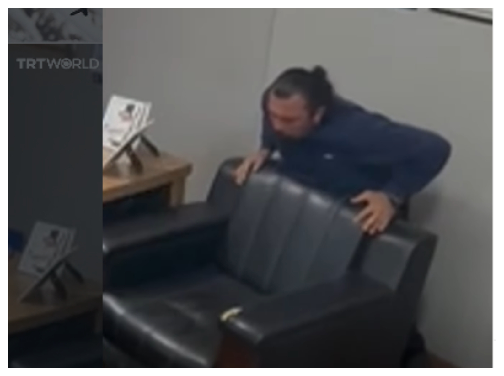 Βίντεο: Η σοκαριστική στιγμή που υγειονομικός υπάλληλος στην Τουρκία σώζει τον εαυτό του από βέβαιο πνιγμό