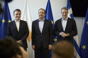 Εμανουέλ Μακρόν, Κυριάκος Μητσοτάκης και Νίκος Χριστοδουλίδης στην Κύπρο, 9 Μαρτίου 2026